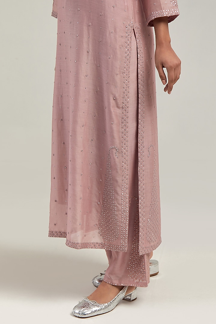 Pink Silk Chanderi Mirror Embroidered Straight Kurta Set by Kora at Pernia's Pop Up Shop