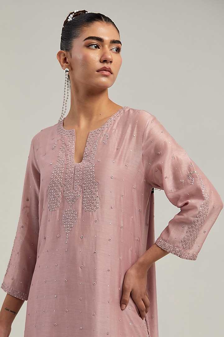Pink Silk Chanderi Mirror Embroidered Straight Kurta Set by Kora at Pernia's Pop Up Shop