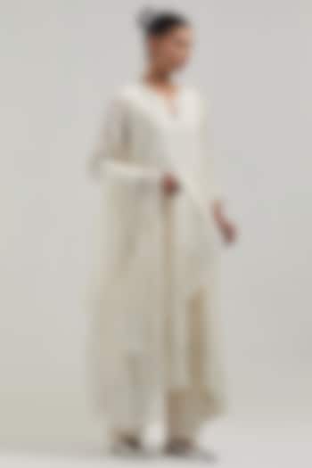 Off-White Silk Chanderi Mirror Embroidered Asymmetric Kurta Set by Kora at Pernia's Pop Up Shop
