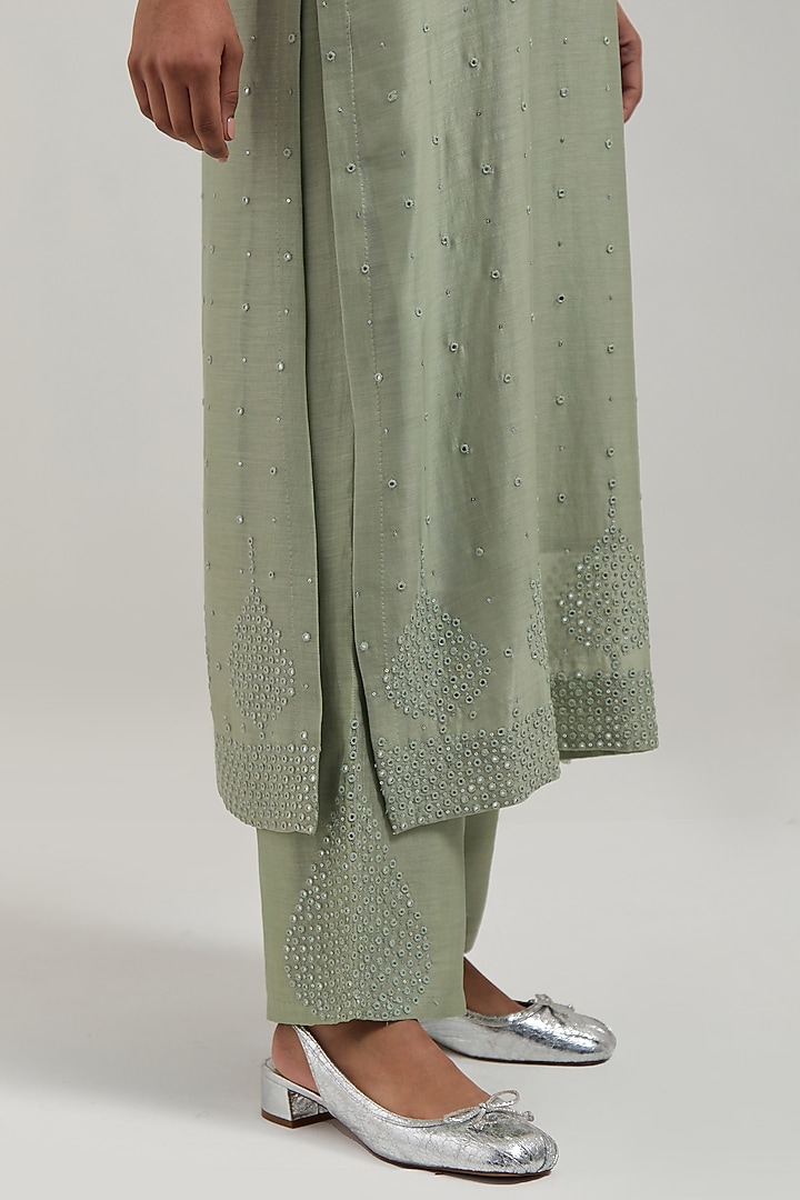 Green Silk Chanderi Mirror Embroidered Straight Kurta Set by Kora at Pernia's Pop Up Shop