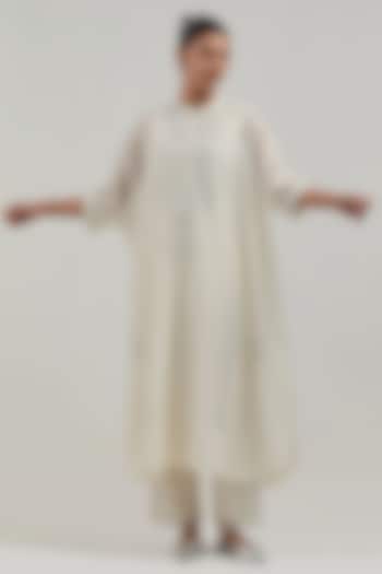 Off-White Silk Chanderi Mirror Embroidered Kaftan Set by Kora at Pernia's Pop Up Shop