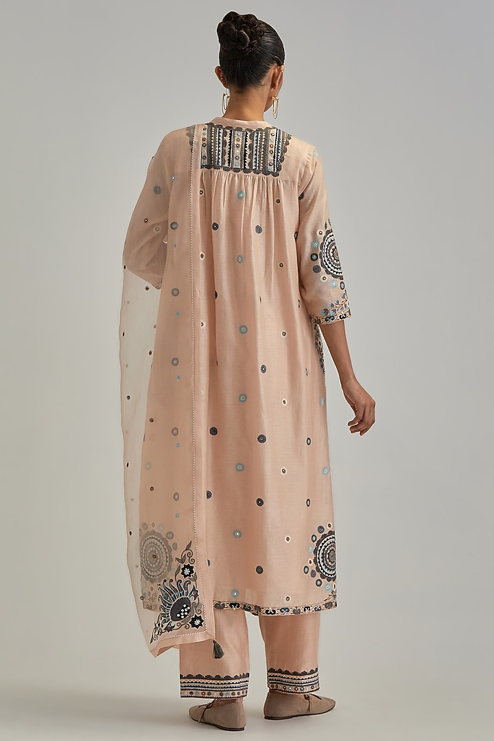 Pink Silk Chanderi Applique Embroidered Kurta Set by Kora at Pernia's Pop Up Shop