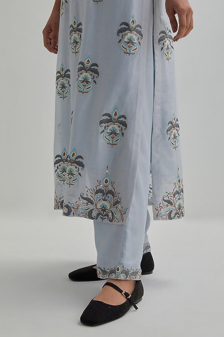 Blue Silk Chanderi Applique Embroidered Straight Kurta Set by Kora at Pernia's Pop Up Shop