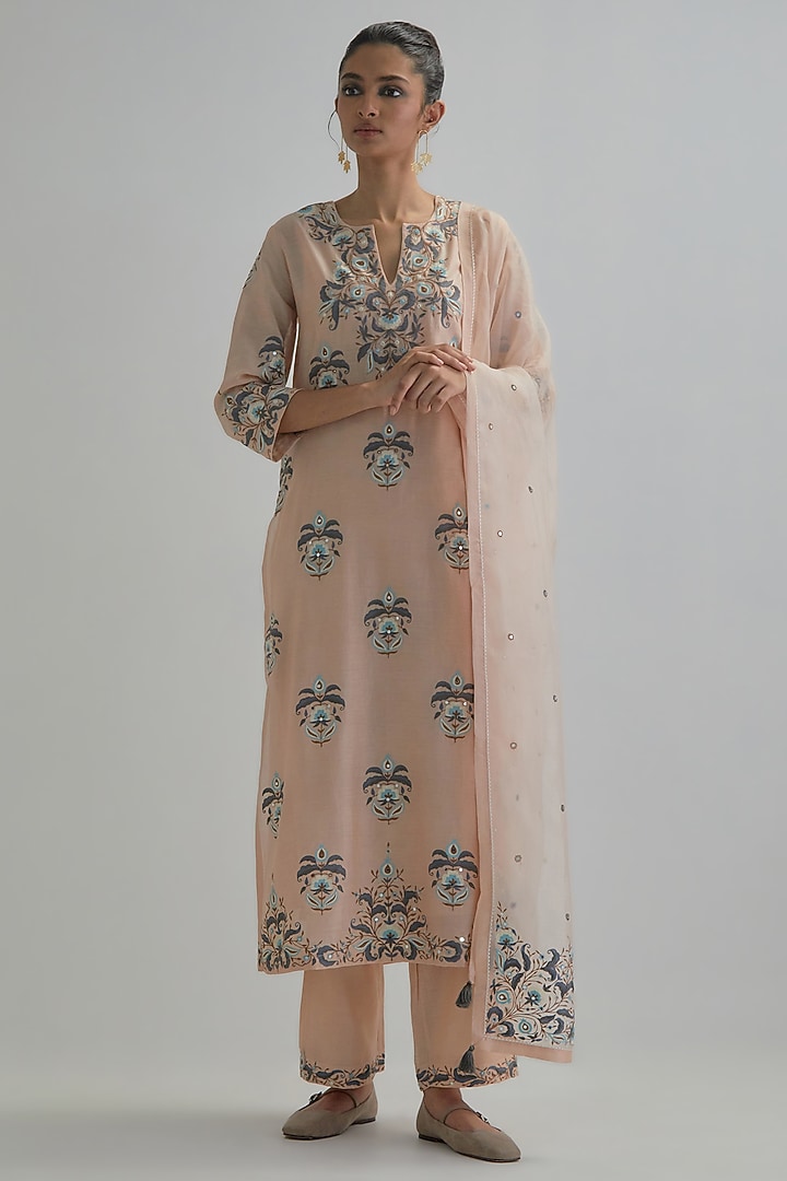 Pink Silk Chanderi Applique Embroidered Straight Kurta Set by Kora at Pernia's Pop Up Shop