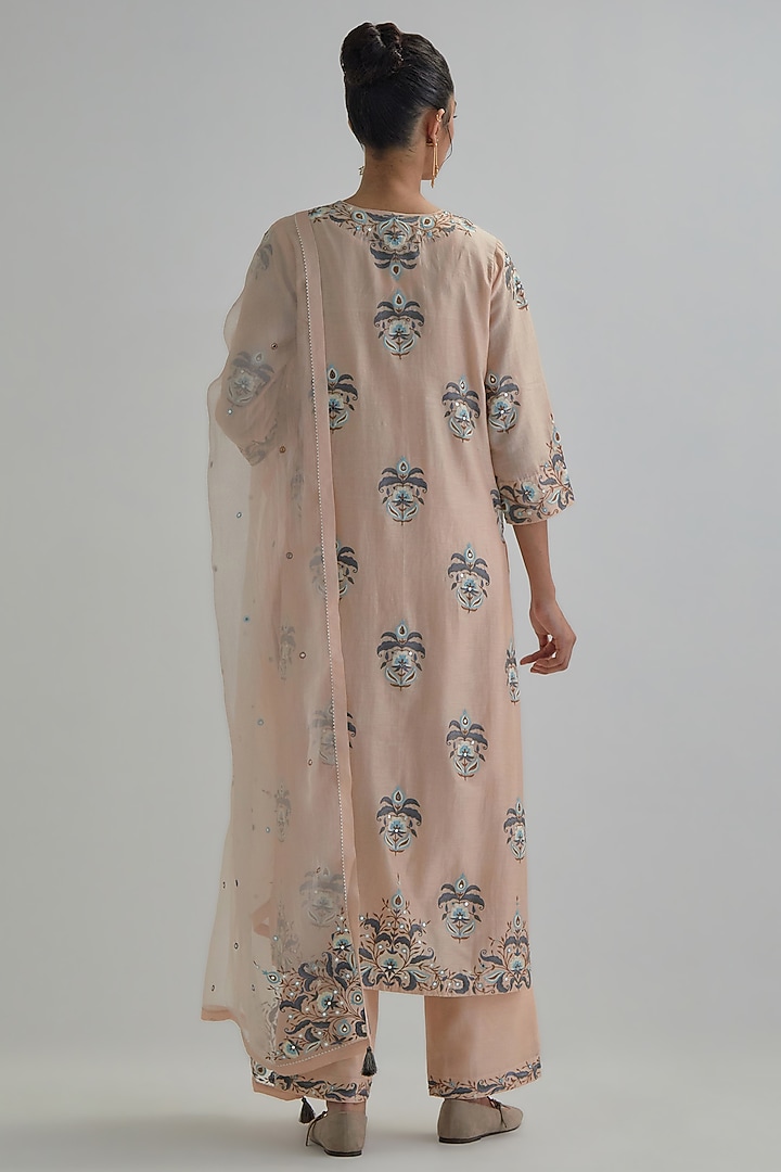 Pink Silk Chanderi Applique Embroidered Straight Kurta Set by Kora at Pernia's Pop Up Shop