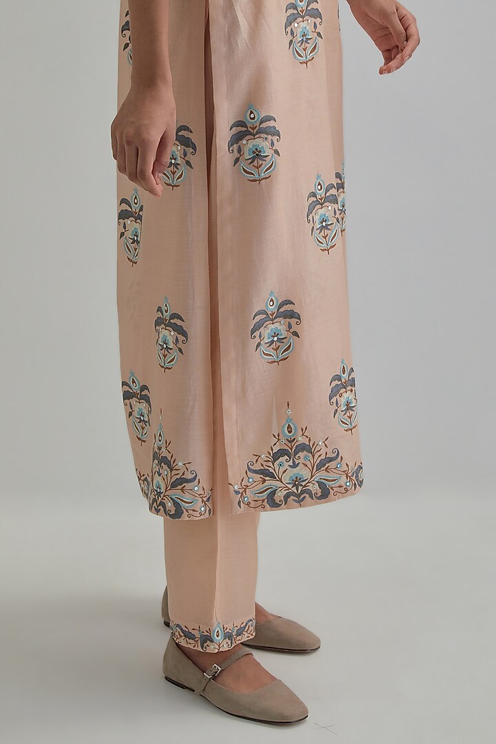 Pink Silk Chanderi Applique Embroidered Straight Kurta Set by Kora at Pernia's Pop Up Shop