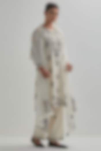Off-White Silk Chanderi Embroidered Short Kurta Set by Kora at Pernia's Pop Up Shop