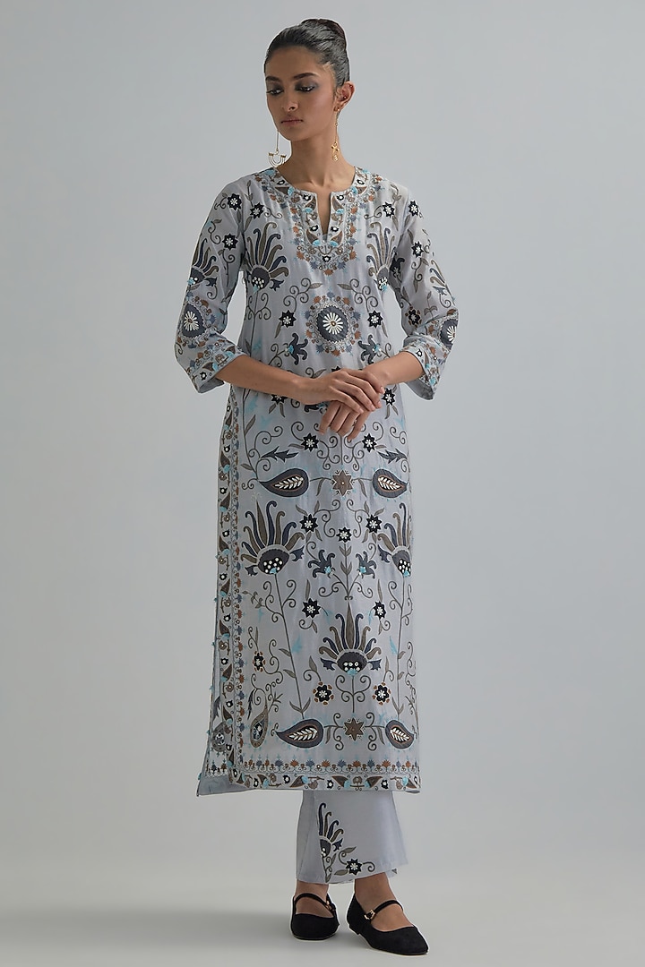 Blue Silk Chanderi Applique Embroidered Straight Kurta Set by Kora at Pernia's Pop Up Shop