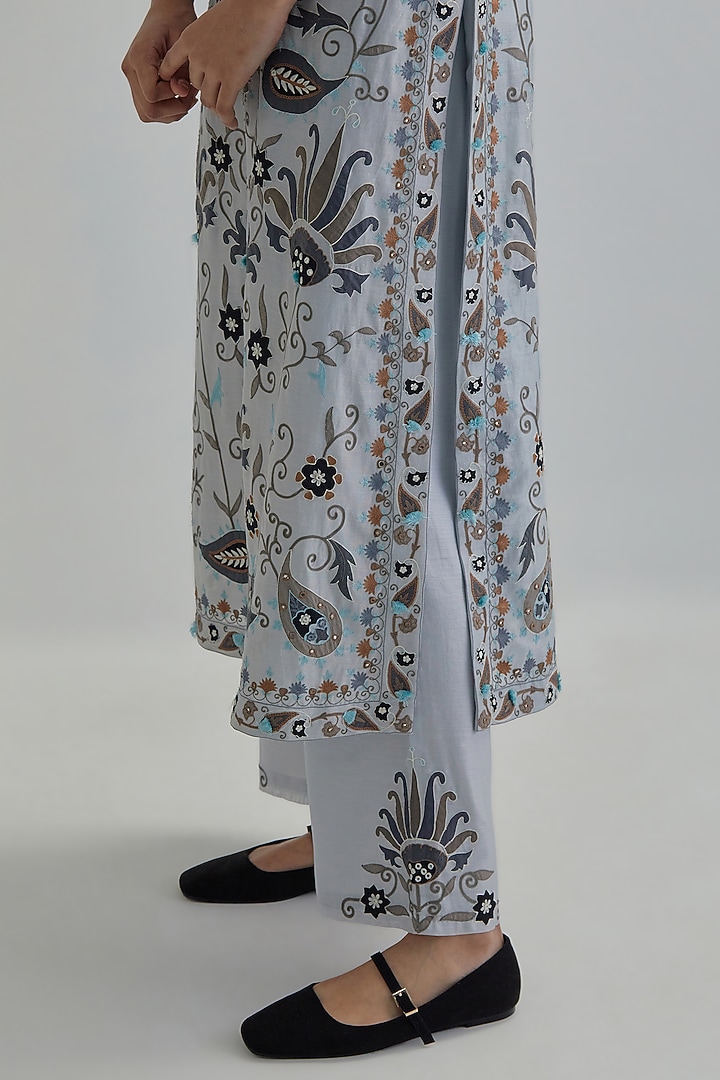 Blue Silk Chanderi Applique Embroidered Straight Kurta Set by Kora at Pernia's Pop Up Shop