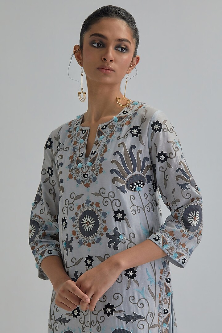 Blue Silk Chanderi Applique Embroidered Straight Kurta Set by Kora at Pernia's Pop Up Shop