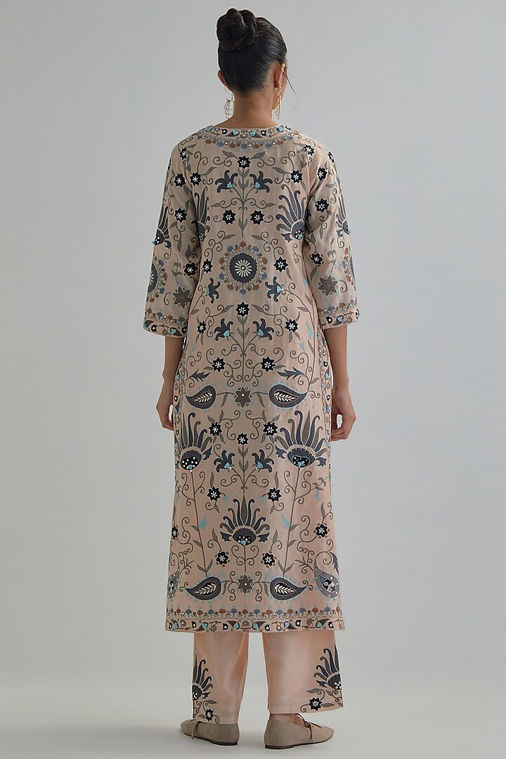 Pink Silk Chanderi Applique Embroidered Straight Kurta Set by Kora at Pernia's Pop Up Shop
