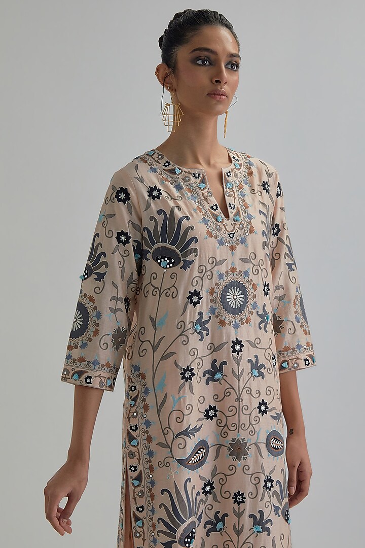 Pink Silk Chanderi Applique Embroidered Straight Kurta Set by Kora at Pernia's Pop Up Shop