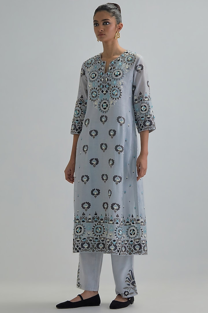 Blue Silk Chanderi Floral Applique Embroidered Straight Kurta Set by Kora at Pernia's Pop Up Shop