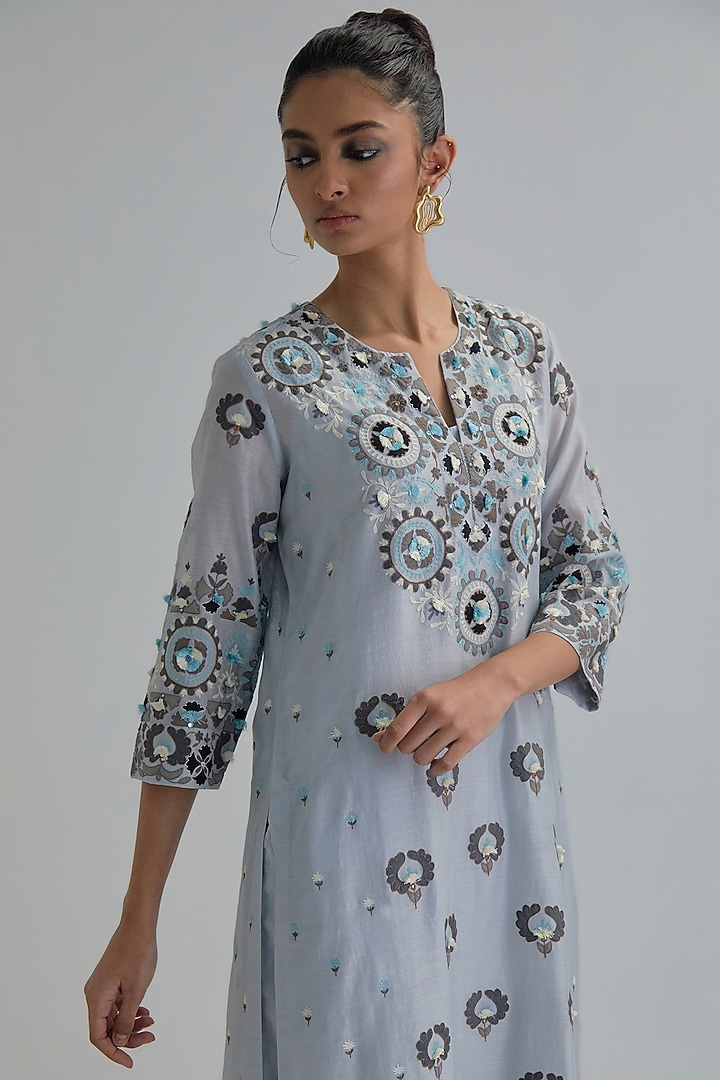 Blue Silk Chanderi Floral Applique Embroidered Straight Kurta Set by Kora at Pernia's Pop Up Shop