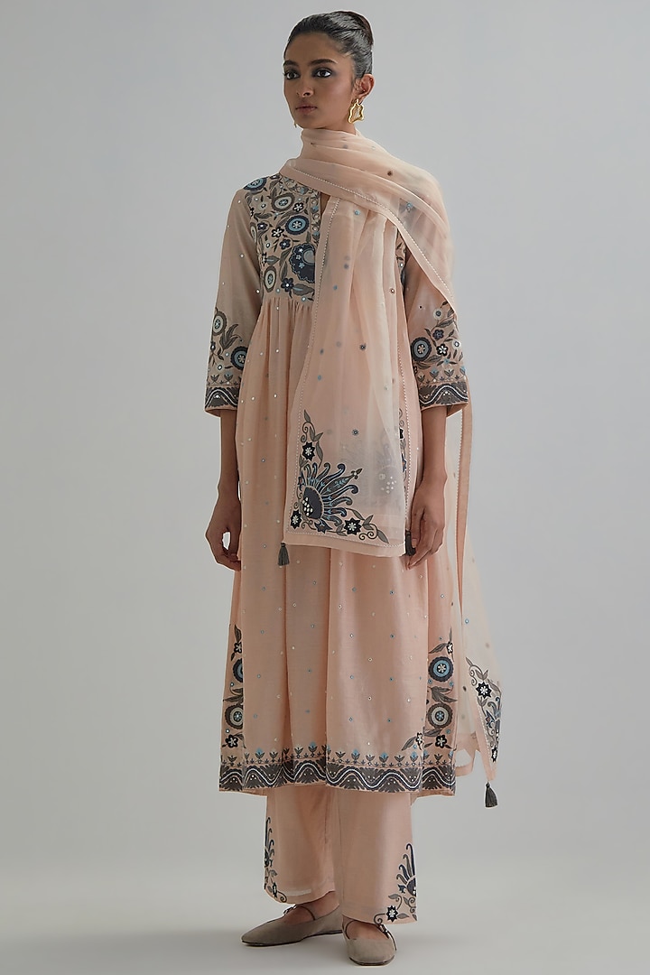 Pink Silk Chanderi Applique Embroidered Gathered Kurta Set by Kora at Pernia's Pop Up Shop