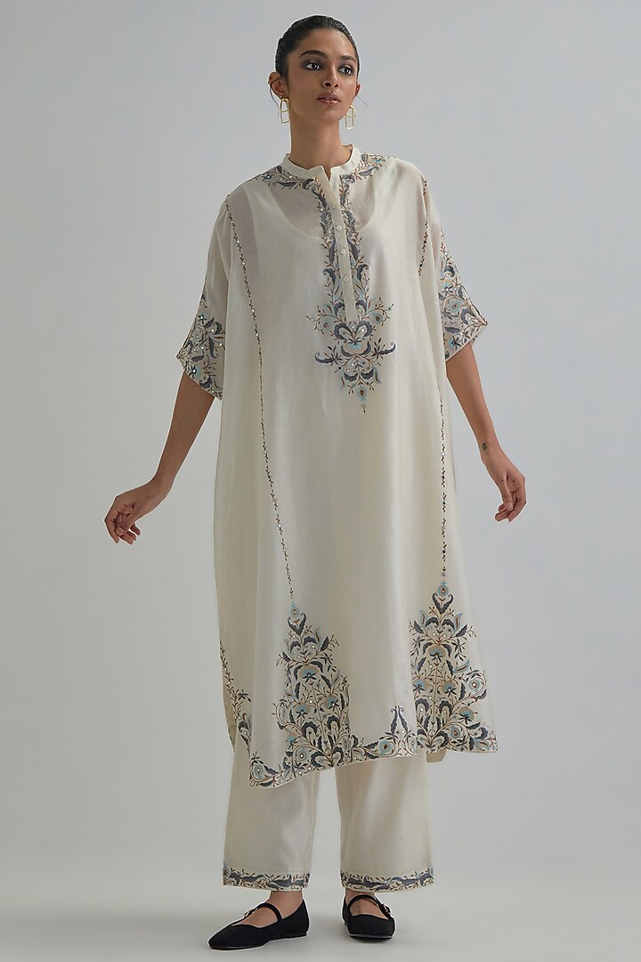 Off-White Silk Chanderi Sequins Embroidered Kaftan Set by Kora at Pernia's Pop Up Shop