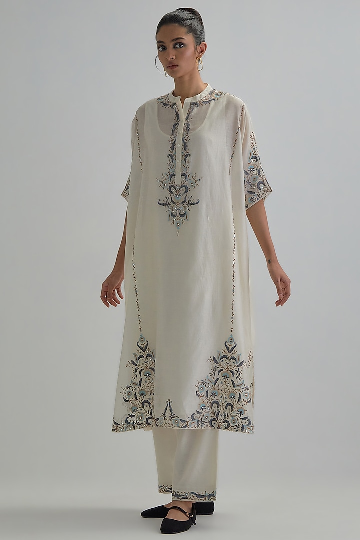 Off-White Silk Chanderi Sequins Embroidered Kaftan Set by Kora at Pernia's Pop Up Shop