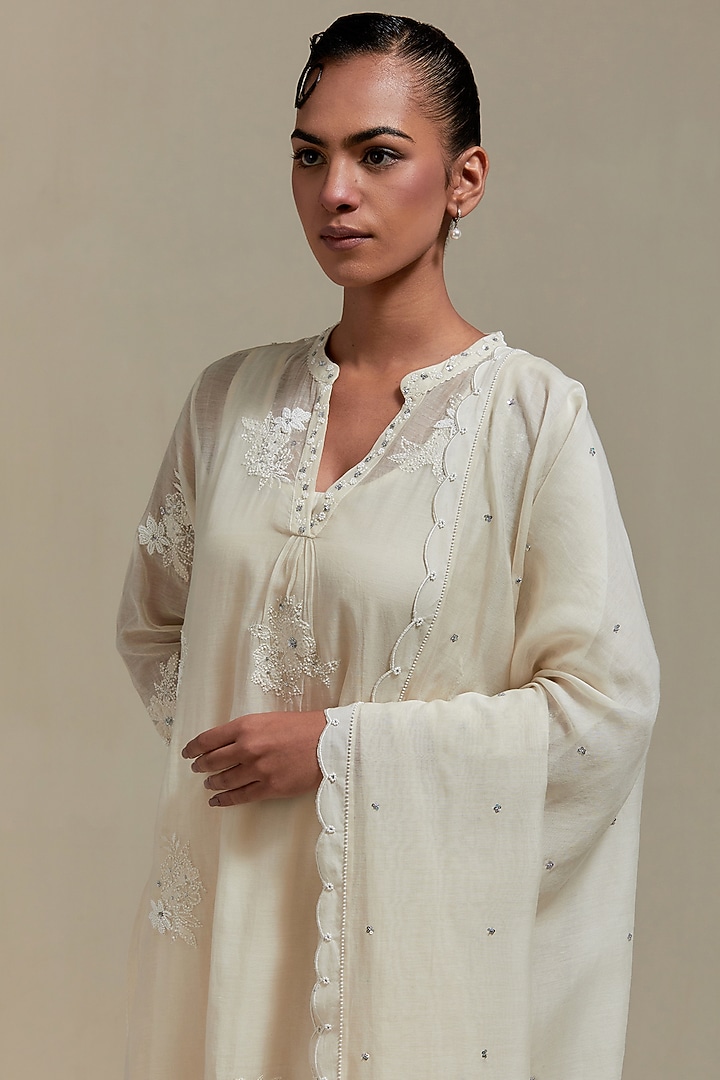 Off-White Cotton Chanderi Sequins Embroidered Straight Kurta Set by Kora at Pernia's Pop Up Shop