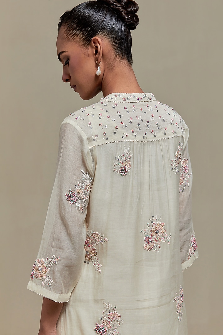Off-White Cotton Chanderi Sequins Embroidered Straight Kurta Set by Kora at Pernia's Pop Up Shop