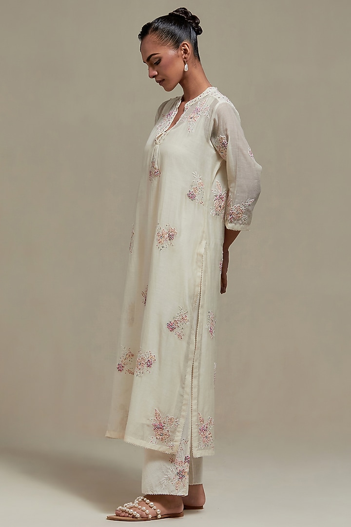 Off-White Cotton Chanderi Sequins Embroidered Straight Kurta Set by Kora at Pernia's Pop Up Shop