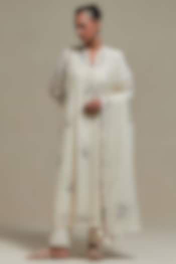 Off-White Cotton Chanderi Sequins Embroidered Straight Kurta Set by Kora at Pernia's Pop Up Shop