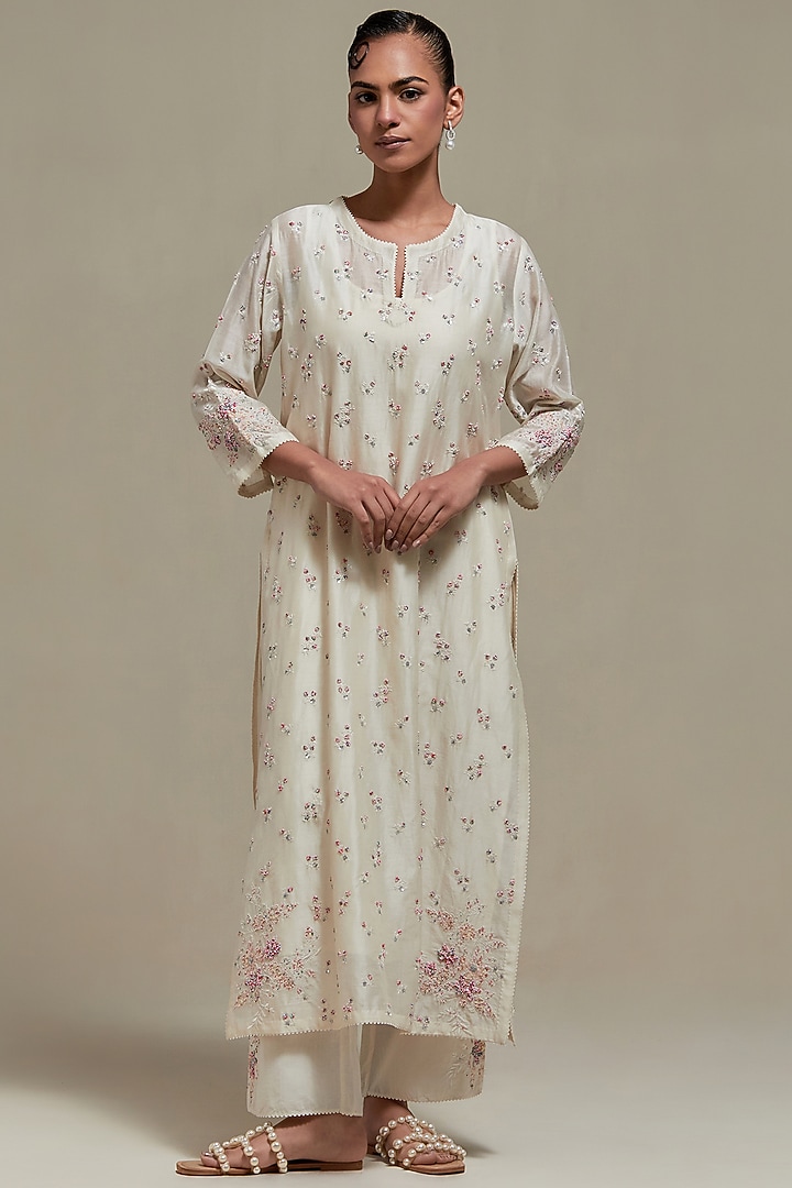 Off-White Cotton Chanderi Sequins Embroidered Straight Kurta Set by Kora at Pernia's Pop Up Shop