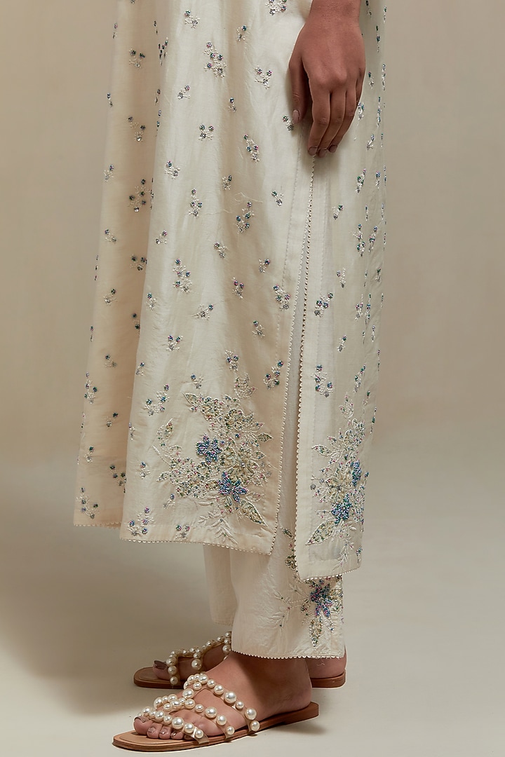 Off-White Cotton Chanderi Sequins Embroidered Straight Kurta Set by Kora at Pernia's Pop Up Shop