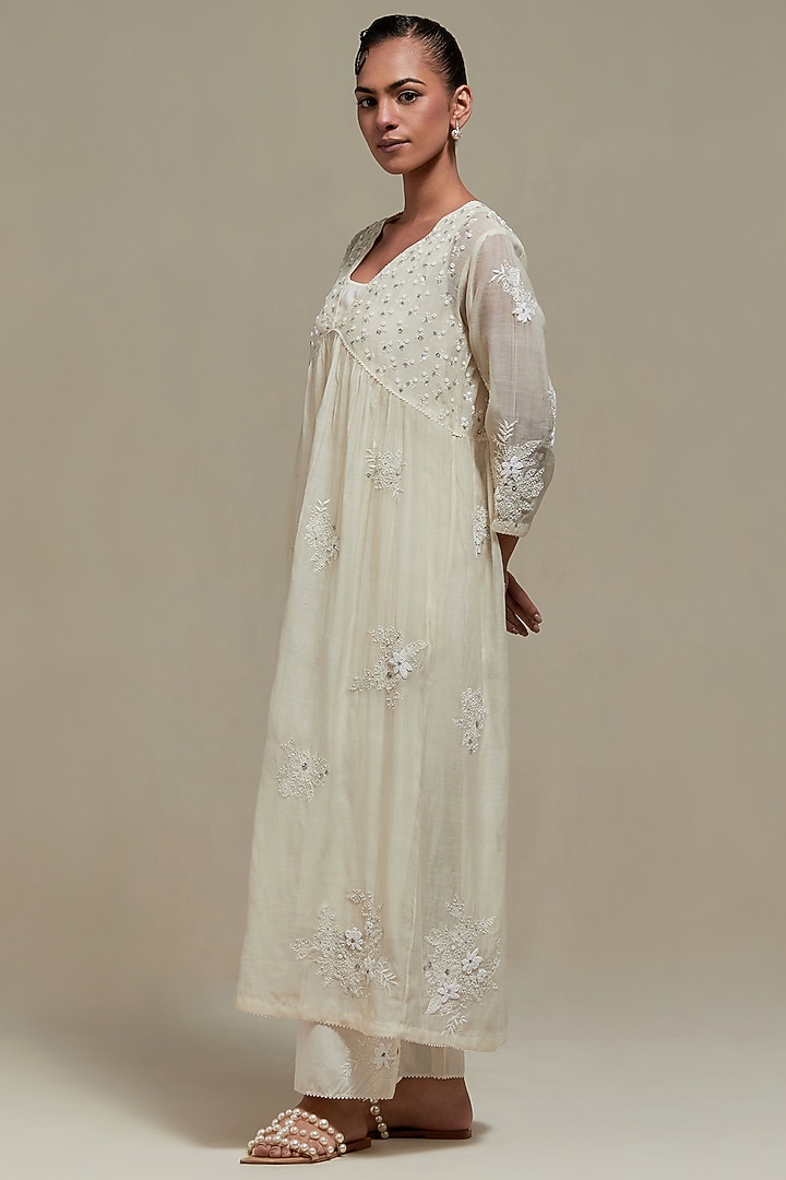 Off-White Cotton Chanderi Sequins Embroidered Gathered Kurta Set by Kora at Pernia's Pop Up Shop