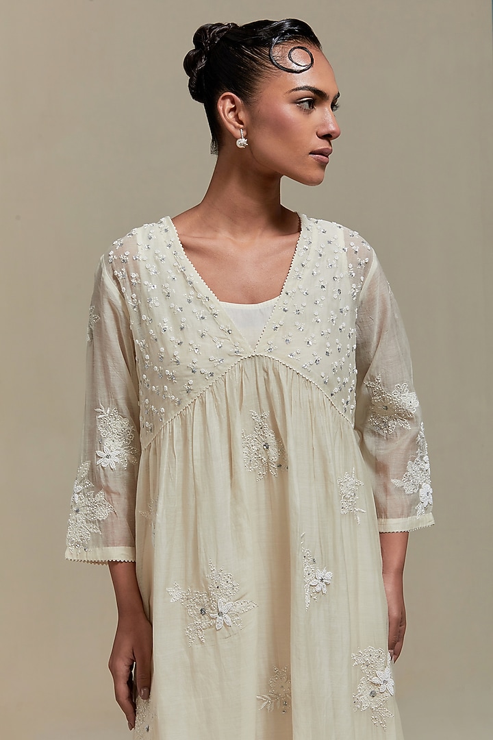 Off-White Cotton Chanderi Sequins Embroidered Gathered Kurta Set by Kora at Pernia's Pop Up Shop