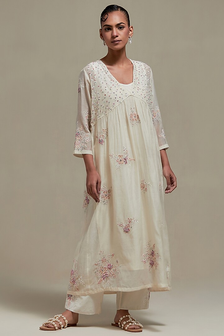 Off-White Cotton Chanderi Sequins Embroidered Gathered Kurta Set by Kora at Pernia's Pop Up Shop