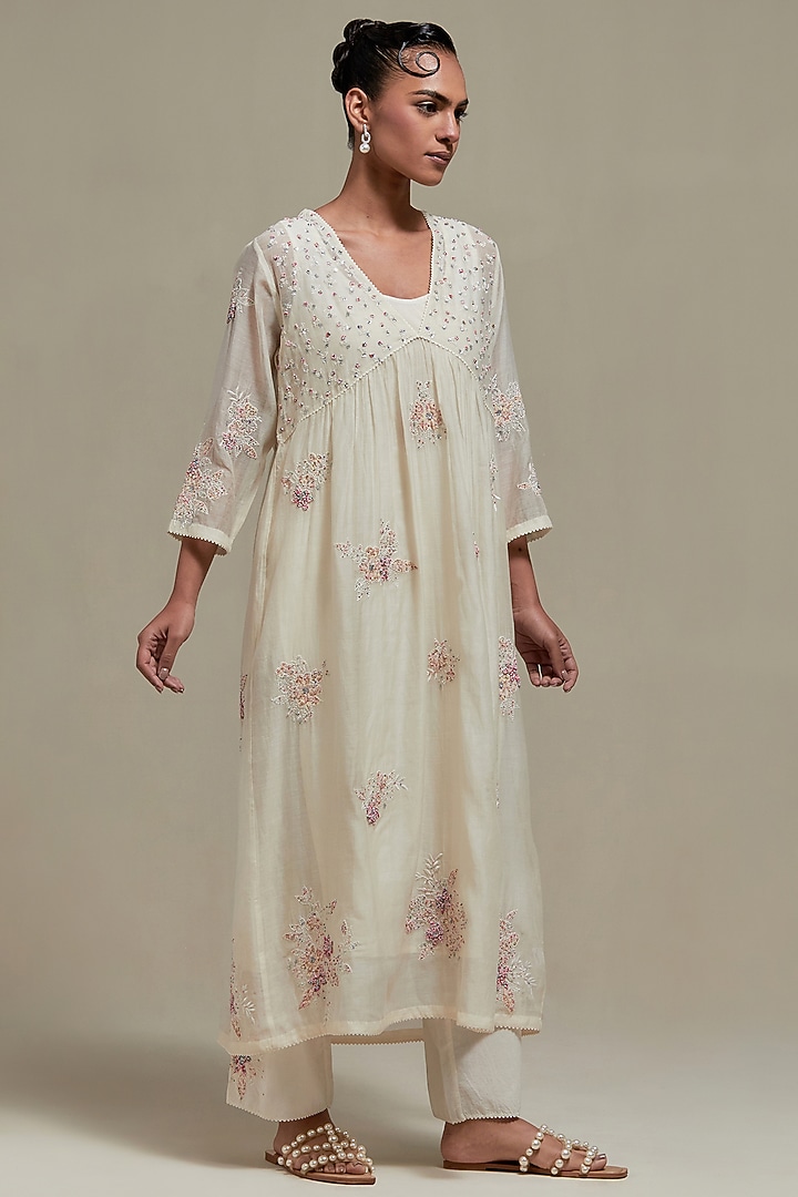 Off-White Cotton Chanderi Sequins Embroidered Gathered Kurta Set by Kora at Pernia's Pop Up Shop