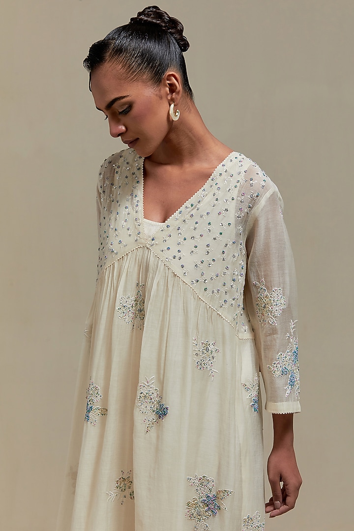 Off-White Cotton Chanderi Sequins Embroidered Gathered Kurta Set by Kora at Pernia's Pop Up Shop