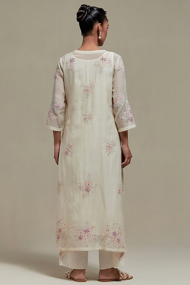 Off-White Cotton Chanderi Applique Embroidered Kurta Set by Kora at Pernia's Pop Up Shop