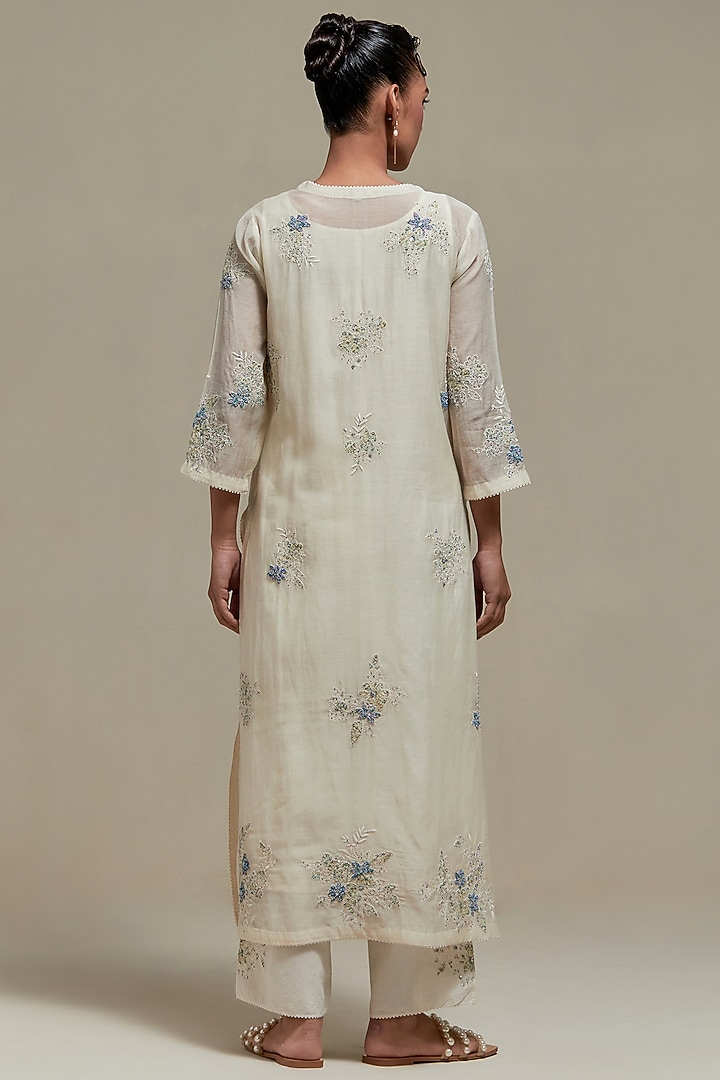 Off-White Cotton Chanderi Applique Embroidered Kurta Set by Kora at Pernia's Pop Up Shop