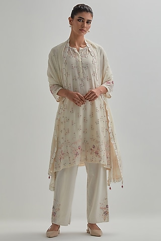 Off-White Cotton Chanderi Applique Embroidered Kurta Set by Kora