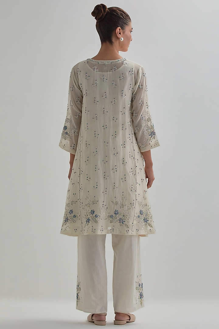 Off-White Cotton Chanderi Applique Embroidered Kurta Set by Kora at Pernia's Pop Up Shop