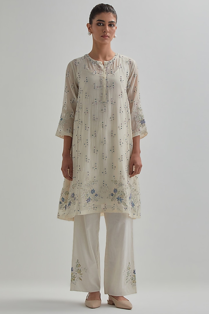 Off-White Cotton Chanderi Applique Embroidered Kurta Set by Kora at Pernia's Pop Up Shop