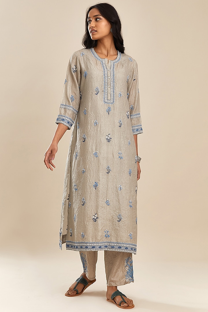 Grey Crushed Silk Kurta Set by Kora at Pernia's Pop Up Shop