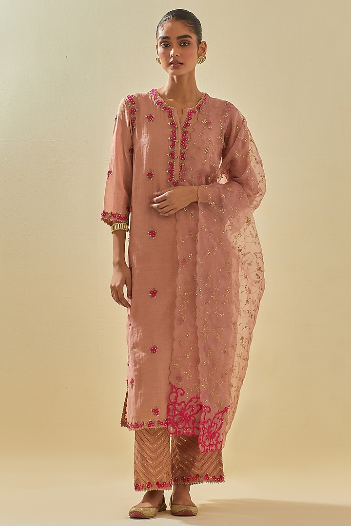 Pink Tissue Chanderi Floral Embroidered Kurta Set by Kora at Pernia's Pop Up Shop