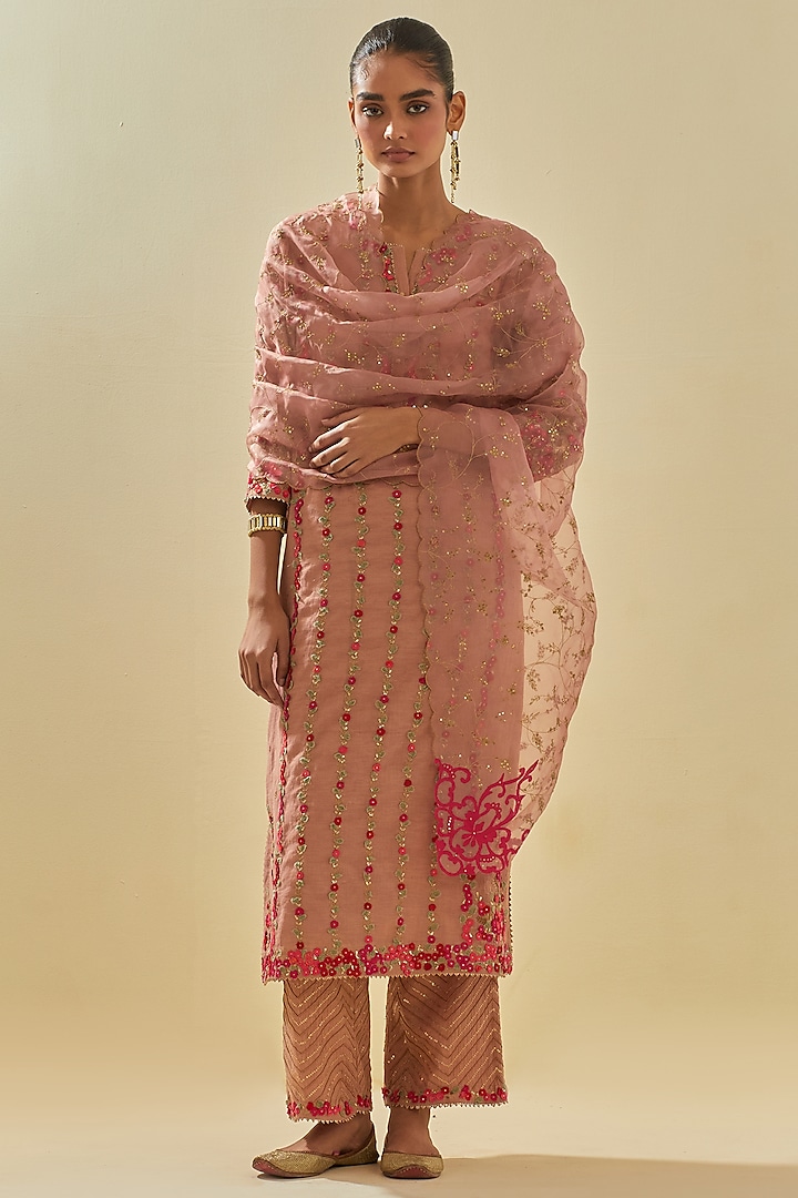 Pink Tissue Chanderi Floral Embroidered Paneled Kurta Set by Kora at Pernia's Pop Up Shop