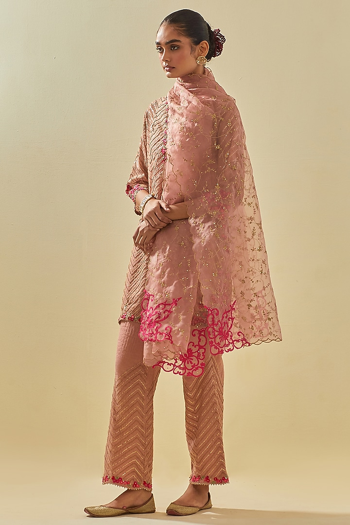 Pink Tissue Chanderi Floral Embroidered Kurta Set by Kora at Pernia's Pop Up Shop