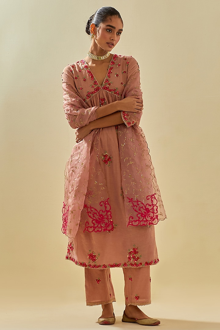 Pink Tissue Chanderi Floral Embroidered Kurta Set by Kora at Pernia's Pop Up Shop