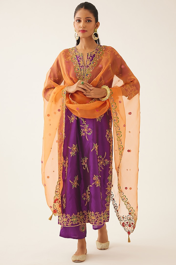 Purple Silk Thread Embroidered Kurta Set by Kora at Pernia's Pop Up Shop