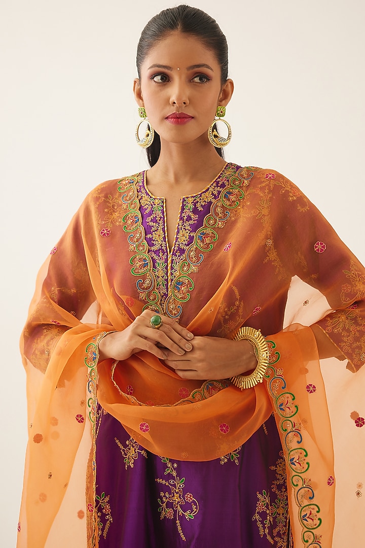 Purple Silk Thread Embroidered Kurta Set by Kora at Pernia's Pop Up Shop