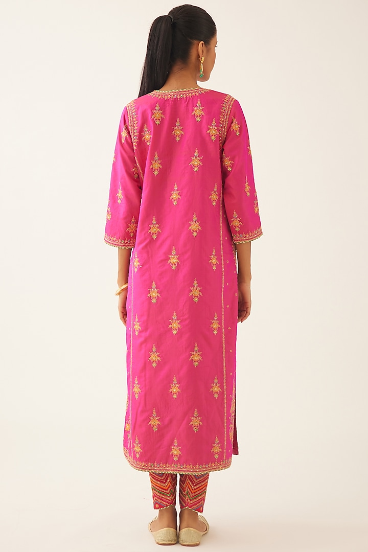 Raspberry Silk Thread Embroidered Kalidar Straight Kurta Set by Kora at Pernia's Pop Up Shop
