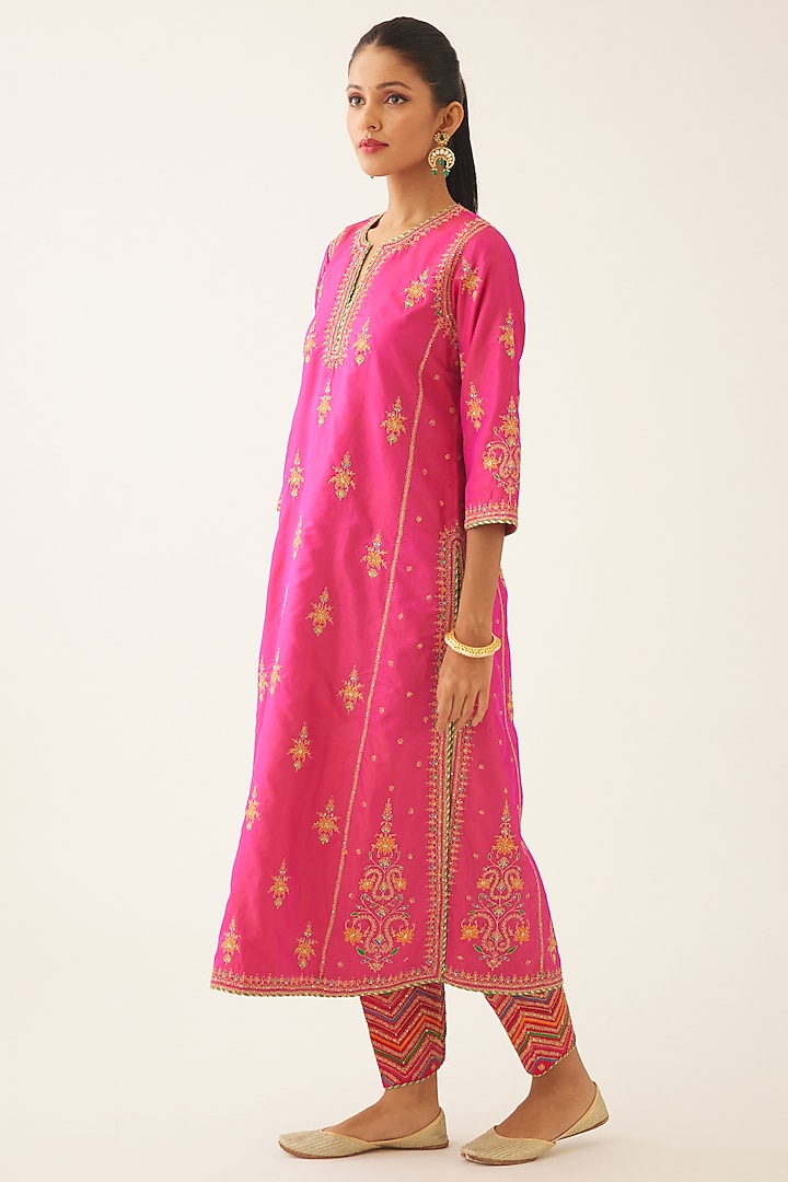 Raspberry Silk Thread Embroidered Kalidar Straight Kurta Set by Kora at Pernia's Pop Up Shop