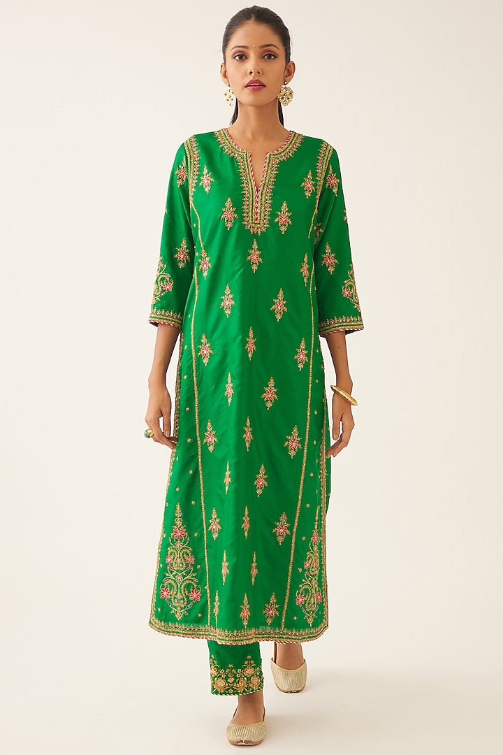 Green Silk Thread Embroidered Kalidar Straight Kurta Set by Kora at Pernia's Pop Up Shop
