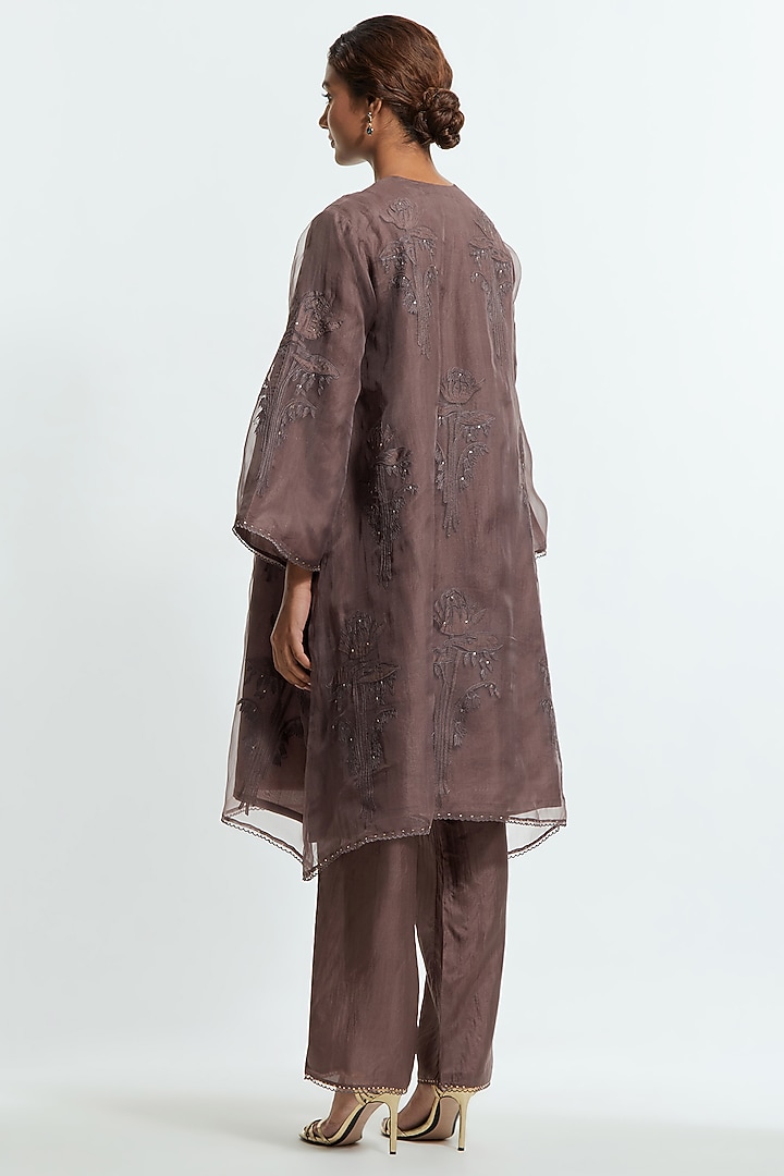 Grey Silk Organza Floral Applique A-Line Short Kurta Set by Kora at Pernia's Pop Up Shop
