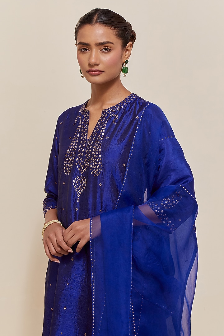 Blue Silk Sequins Hand Embroidered Straight Kurta Set by Kora at Pernia's Pop Up Shop