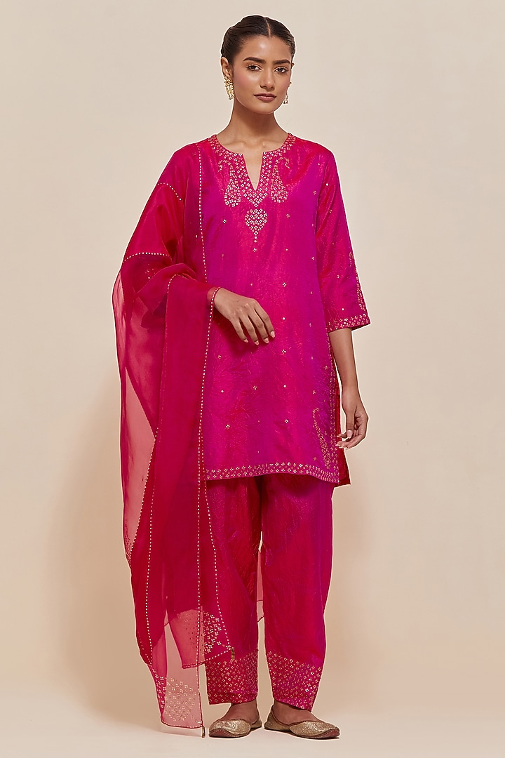 Fuchsia Silk Sequins Hand Embroidered Straight Short Kurta Set by Kora at Pernia's Pop Up Shop